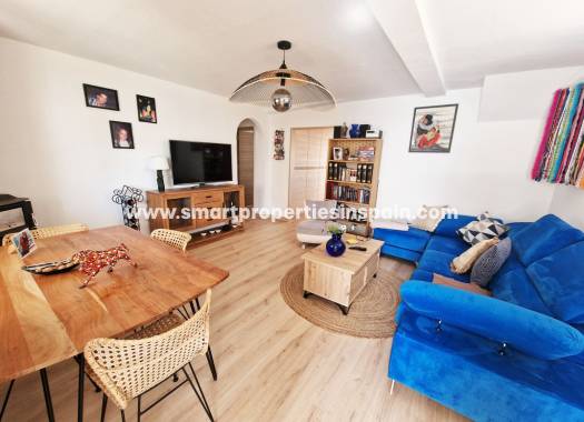 Wederverkoop - Detached Villa - La Marina - Urbanización La Marina