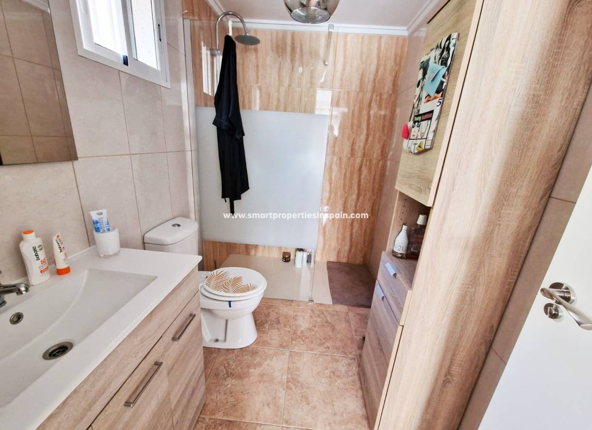 Wederverkoop - Detached Villa - La Marina - Urbanización La Marina