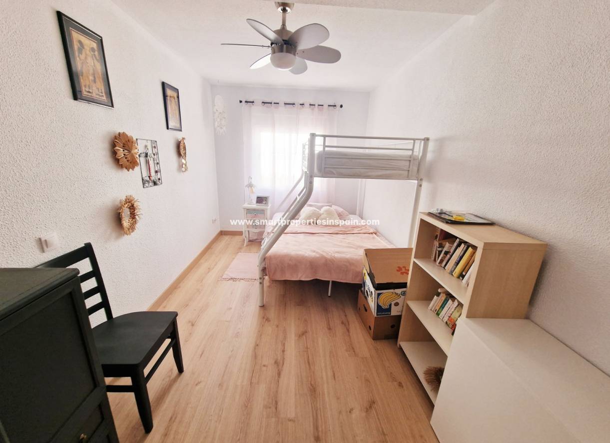 Wederverkoop - Detached Villa - La Marina - Urbanización La Marina