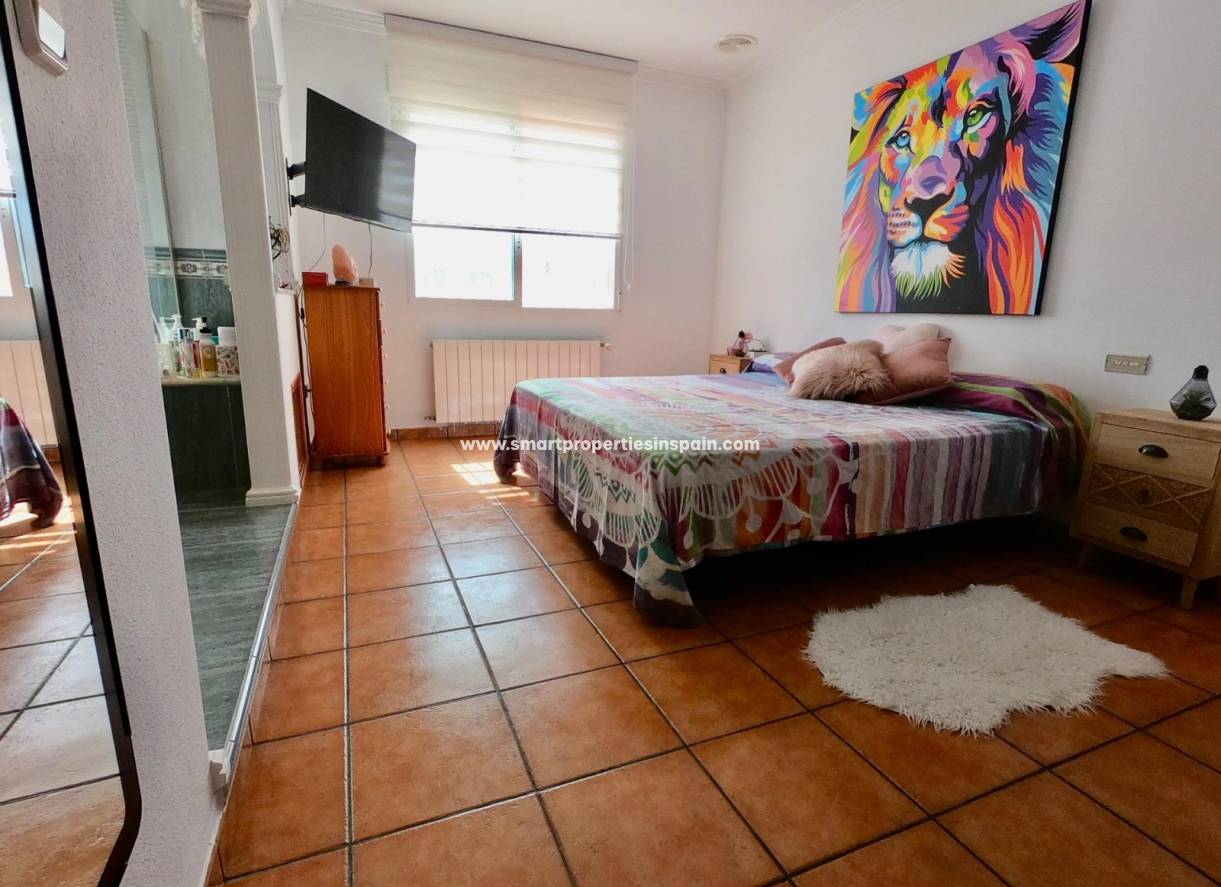 Wederverkoop - Detached Villa - La Marina - Urbanización La Marina