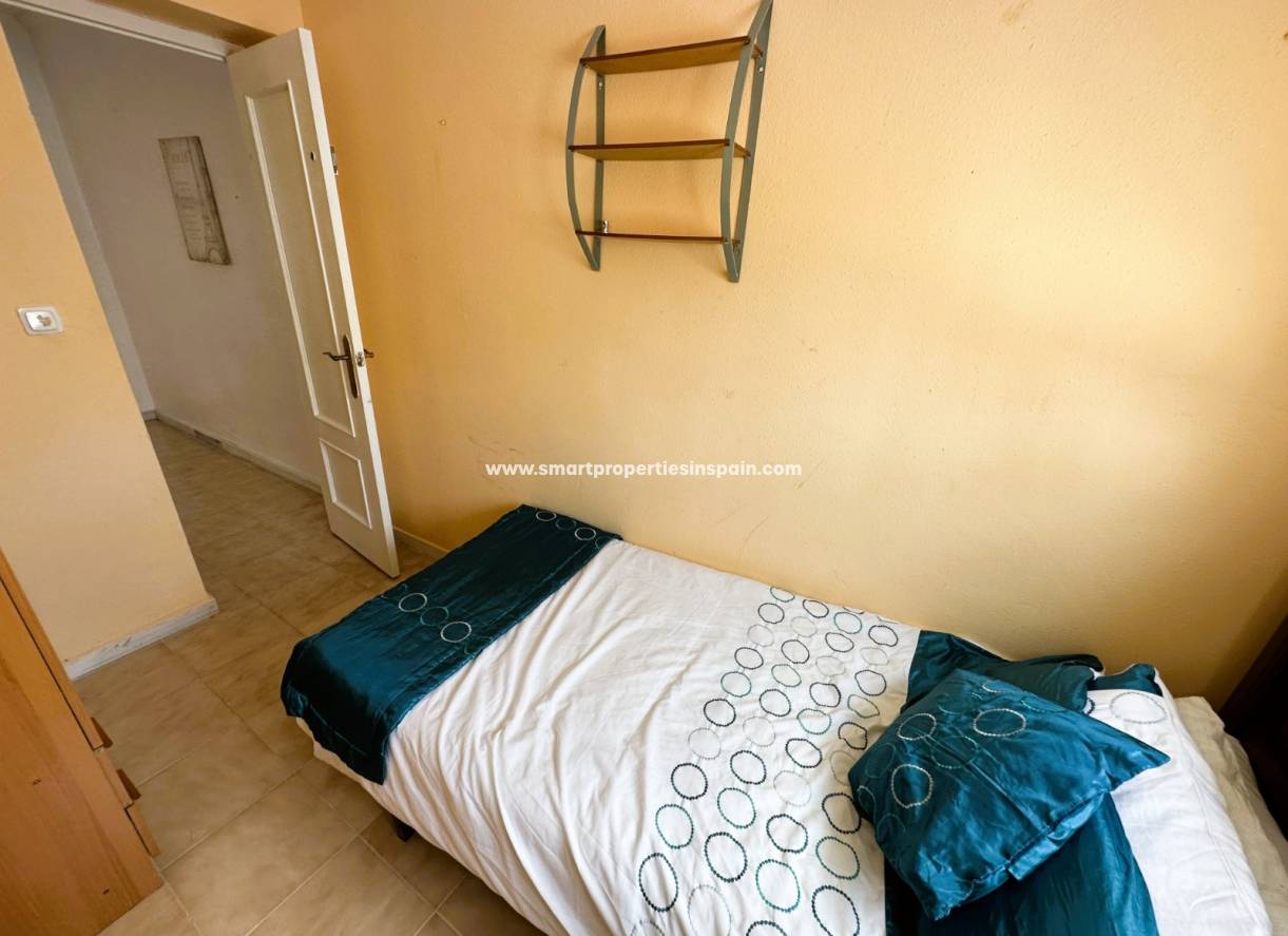 Wederverkoop - Detached Villa - La Marina - Urbanización La Marina