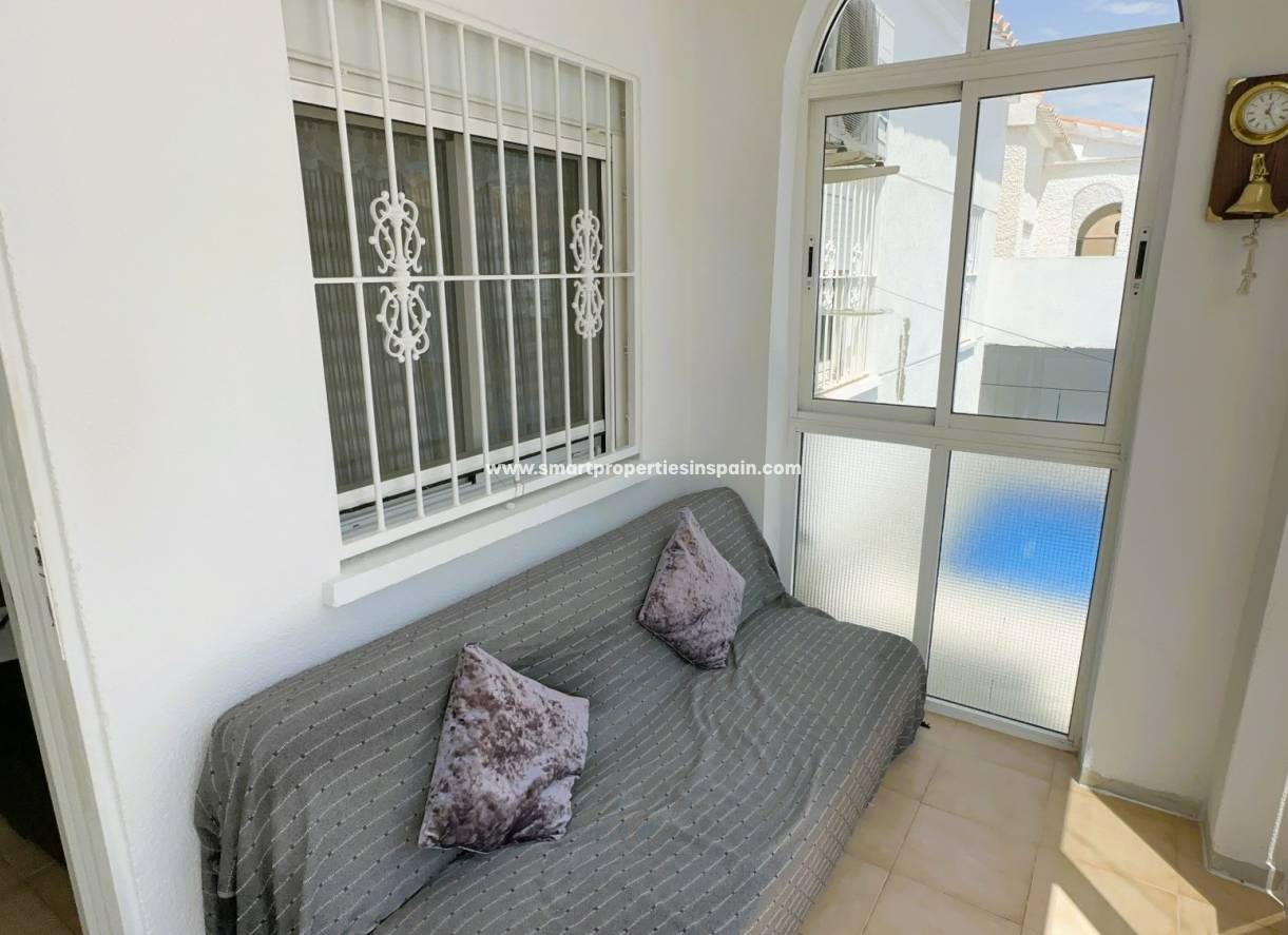 Wederverkoop - Detached Villa - La Marina - Urbanización La Marina