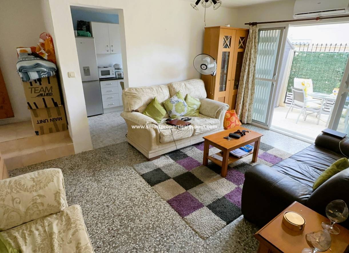 Wederverkoop - Detached Villa - La Marina - Urbanización La Marina