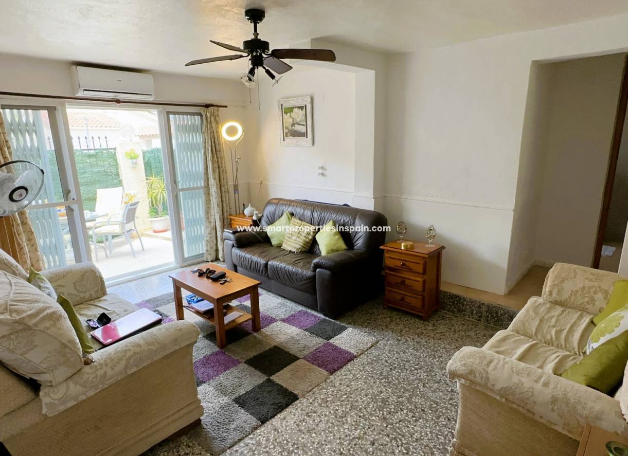 Wederverkoop - Detached Villa - La Marina - Urbanización La Marina
