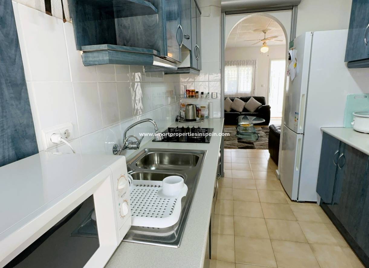Wederverkoop - Detached Villa - La Marina - Urbanización La Marina