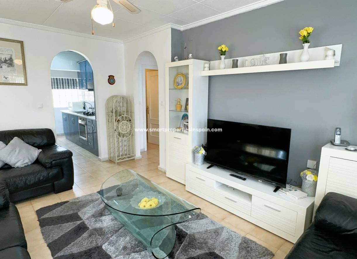 Wederverkoop - Detached Villa - La Marina - Urbanización La Marina