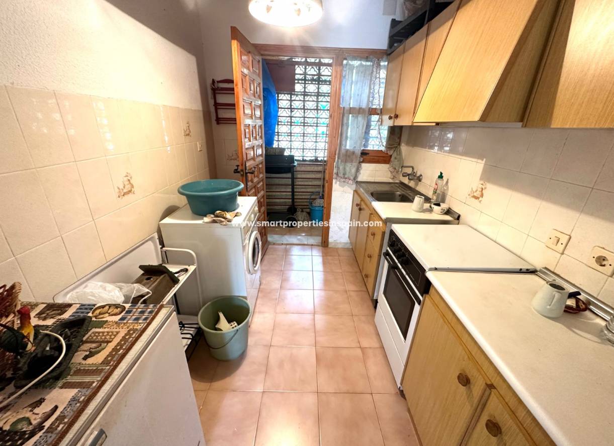 Wederverkoop - Detached Villa - La Marina - Urbanización La Marina