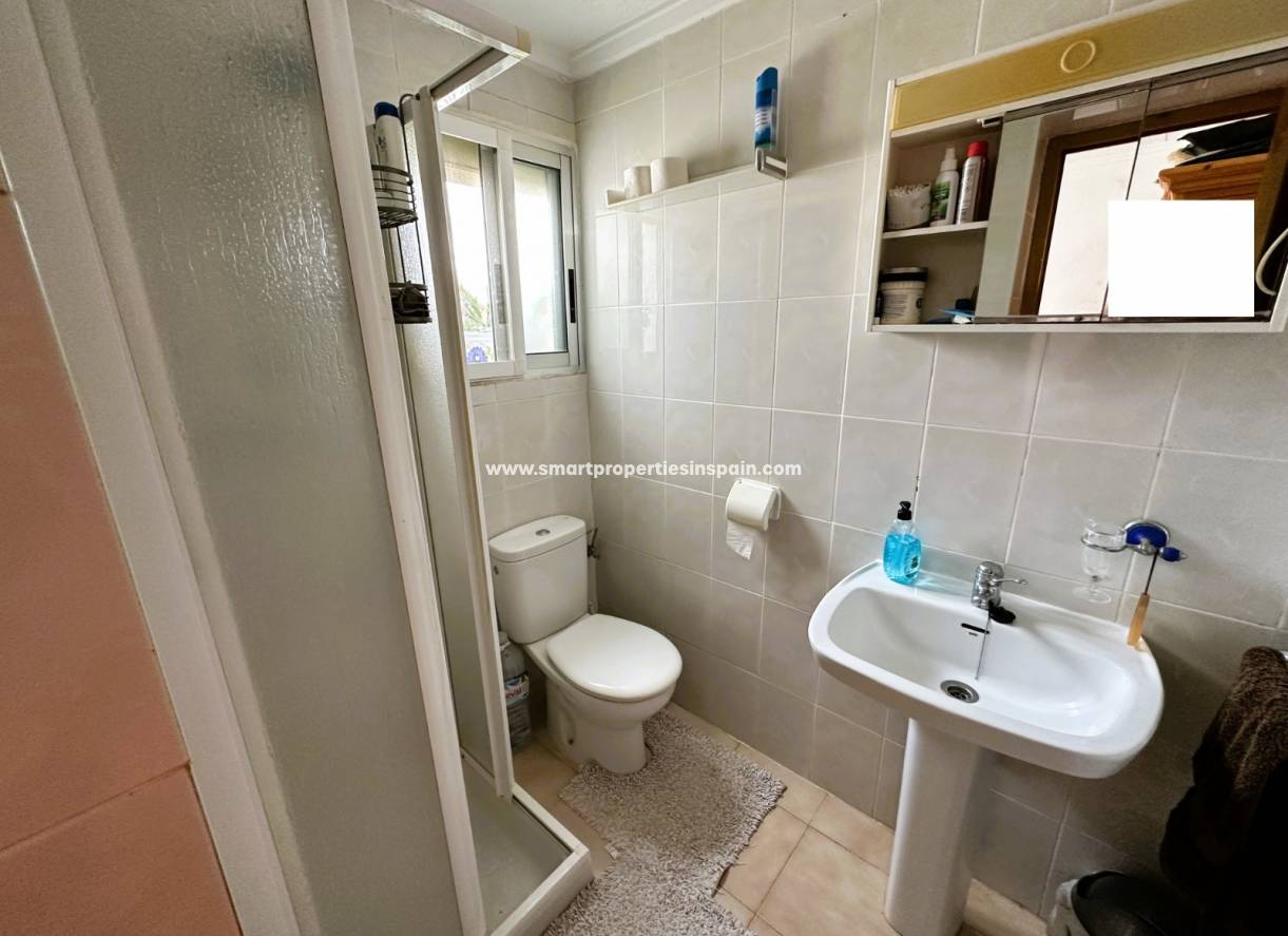 Wederverkoop - Detached Villa - La Marina - Urbanización La Marina