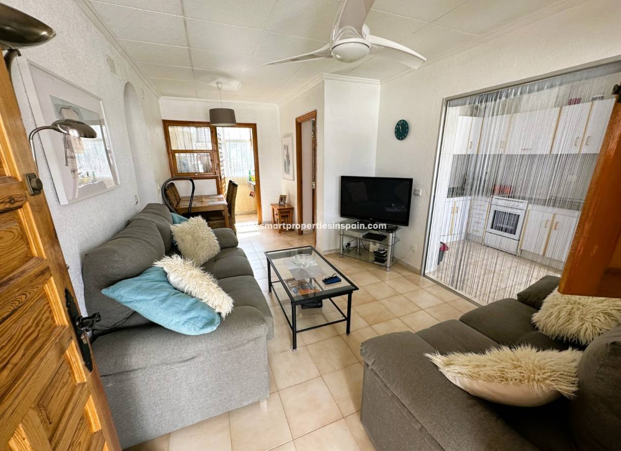 Wederverkoop - Detached Villa - La Marina - Urbanización La Marina