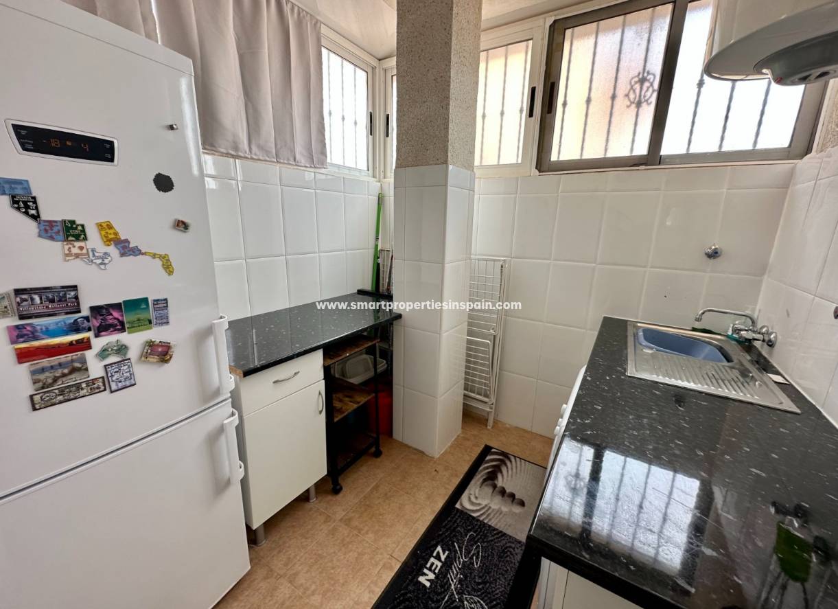 Wederverkoop - Detached Villa - La Marina - Urbanización La Marina