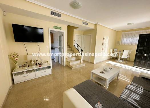 Wederverkoop - Detached Villa - La Marina - Urbanización La Marina
