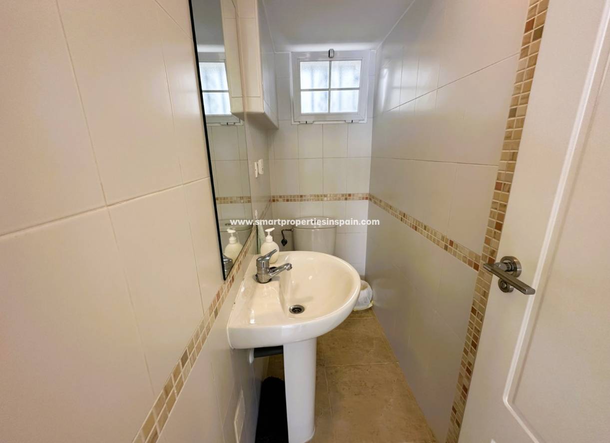 Wederverkoop - Detached Villa - La Marina - Urbanización La Marina