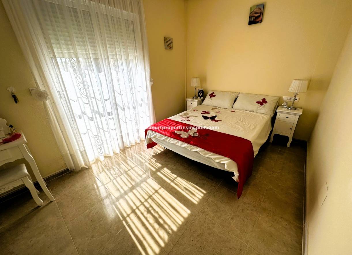 Wederverkoop - Detached Villa - La Marina - Urbanización La Marina