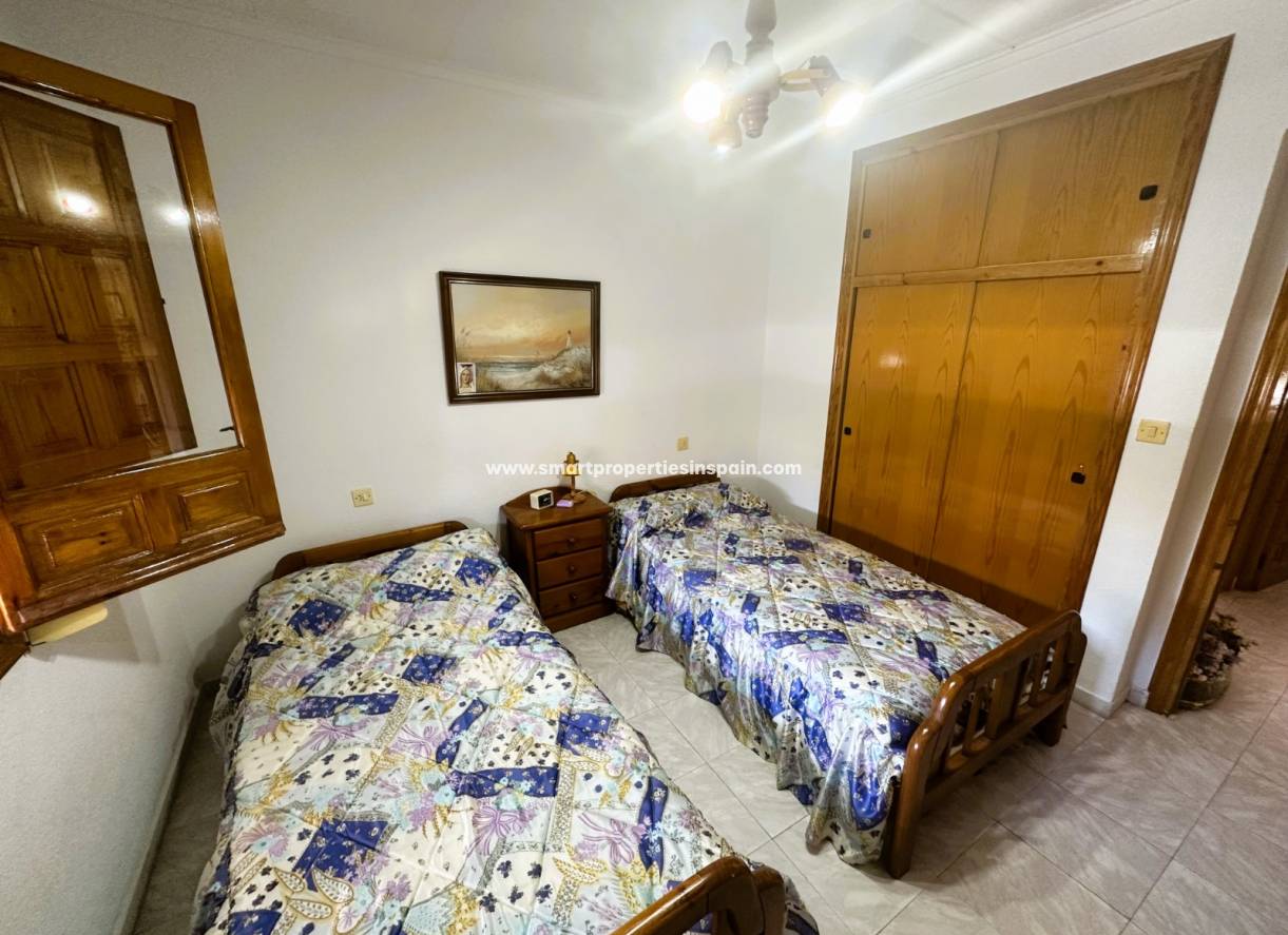 Wederverkoop - Detached Villa - La Marina - Urbanización La Marina