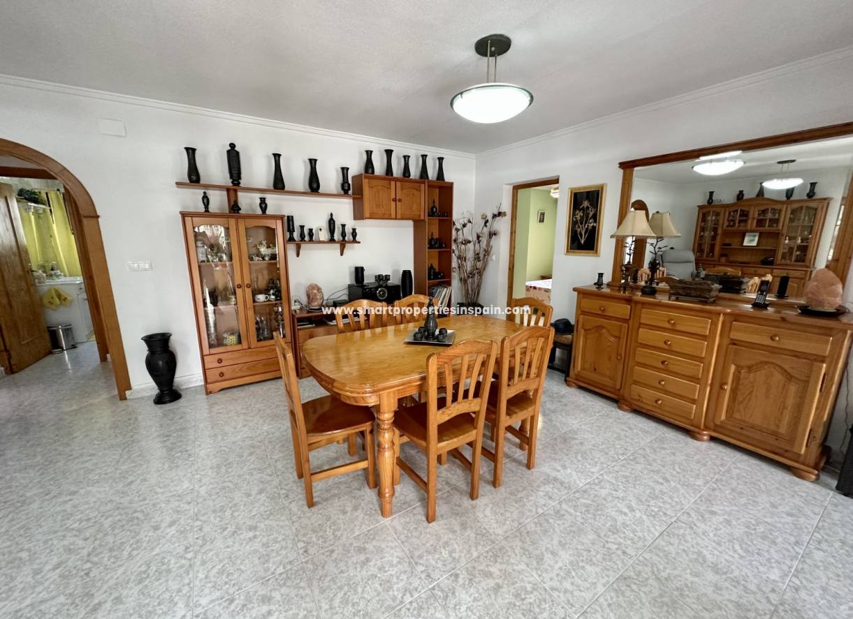 Wederverkoop - Detached Villa - La Marina - Urbanización La Marina