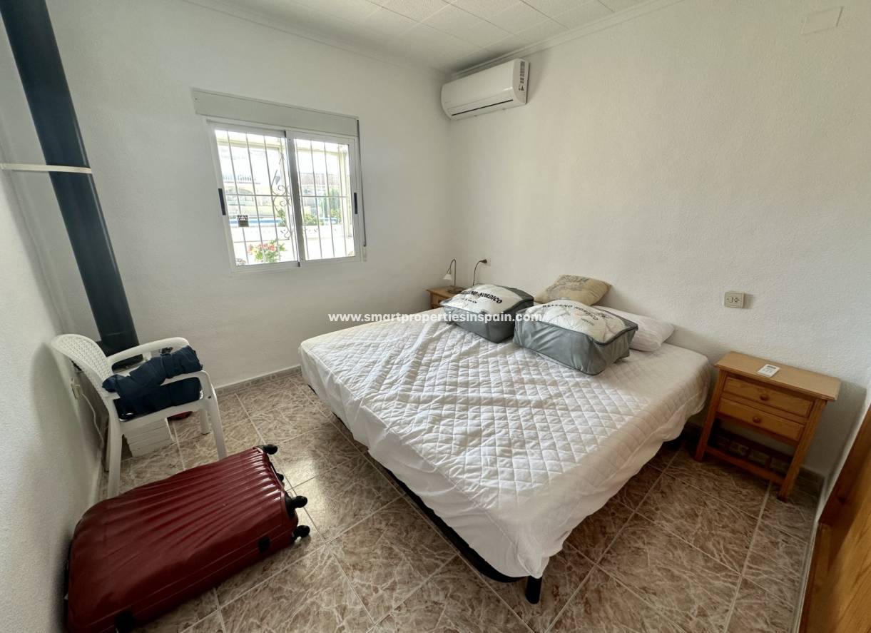 Wederverkoop - Detached Villa - La Marina - Urbanización La Marina