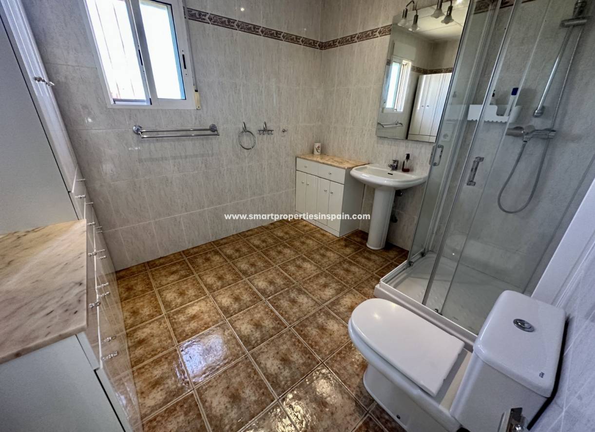 Wederverkoop - Detached Villa - La Marina - Urbanización La Marina