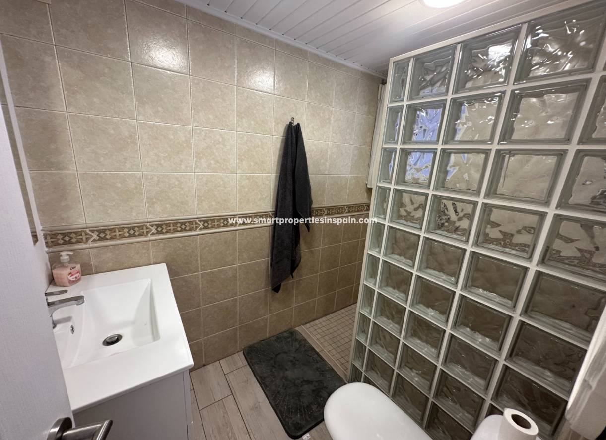 Wederverkoop - Detached Villa - La Marina - Urbanización La Marina