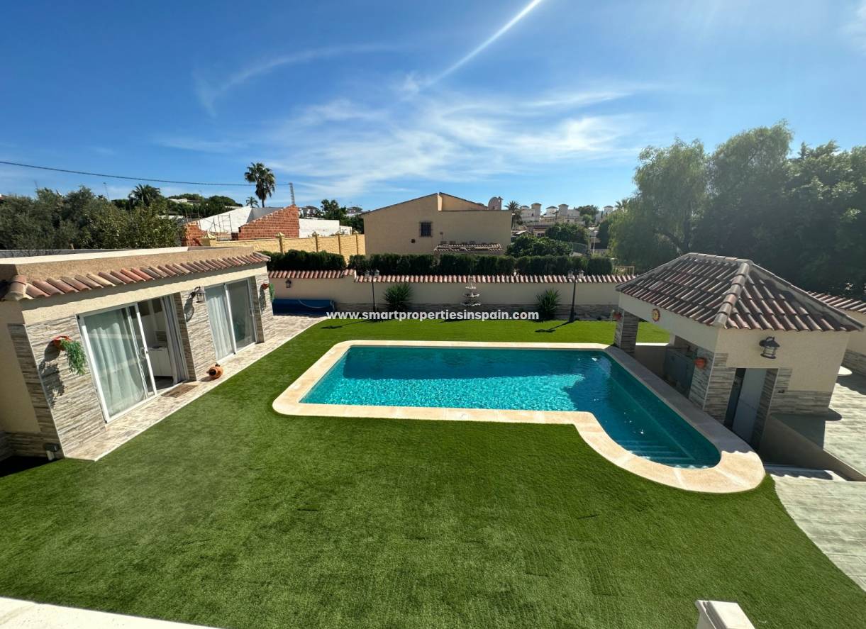 Wederverkoop - Detached Villa - La Marina - Urbanización La Marina