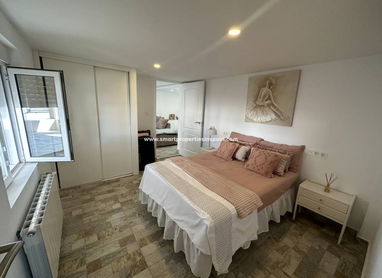 Wederverkoop - Detached Villa - La Marina - Urbanización La Marina