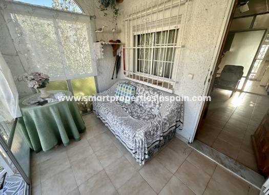 Wederverkoop - Detached Villa - La Marina - Urbanización La Marina