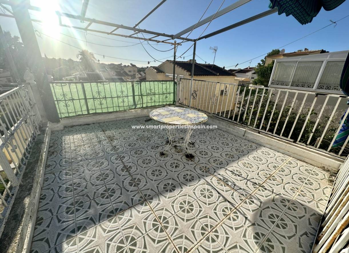 Wederverkoop - Detached Villa - La Marina - Urbanización La Marina