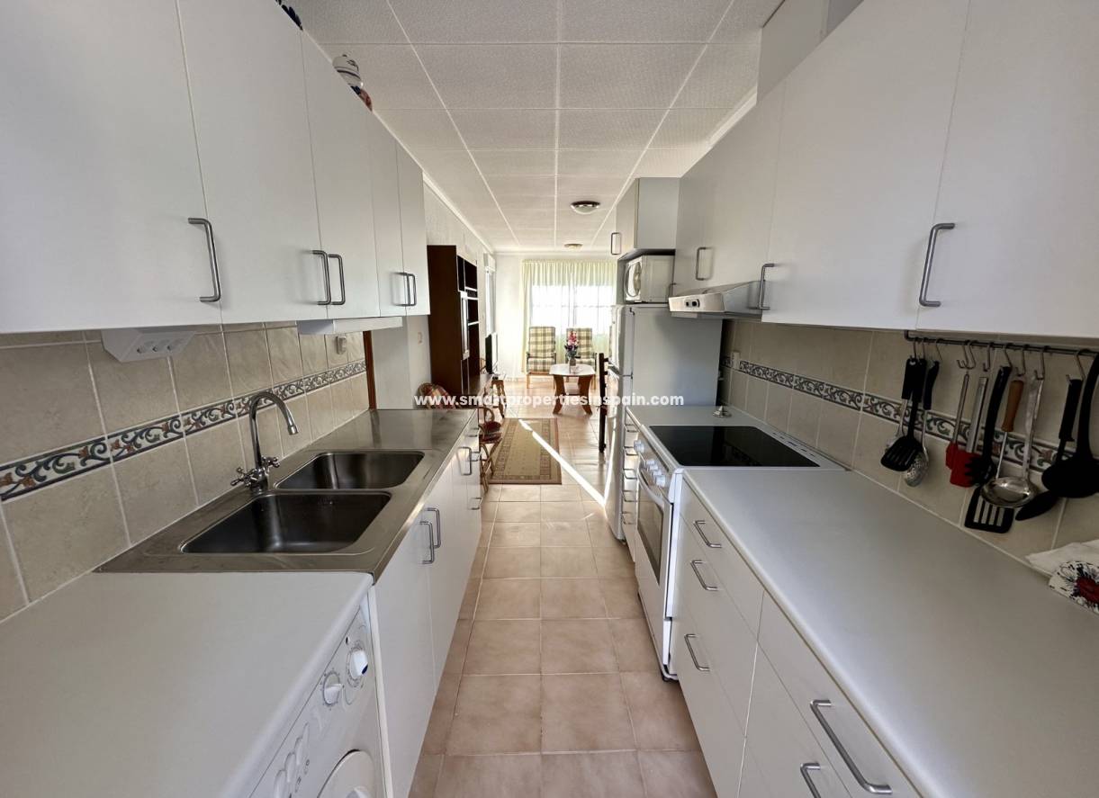 Wederverkoop - Detached Villa - La Marina - Urbanización La Marina