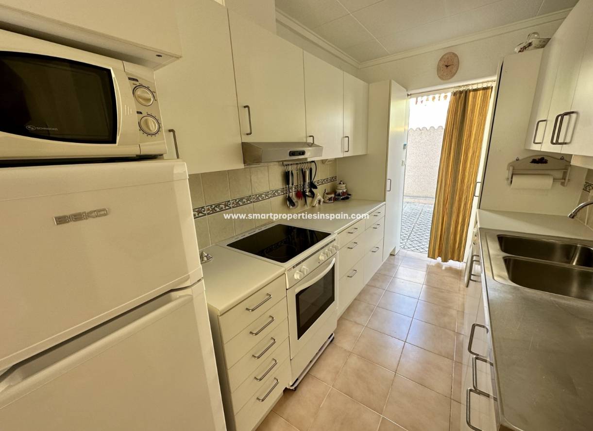 Wederverkoop - Detached Villa - La Marina - Urbanización La Marina