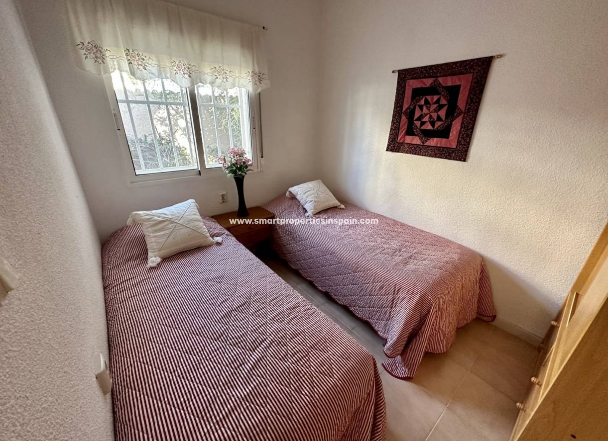 Wederverkoop - Detached Villa - La Marina - Urbanización La Marina