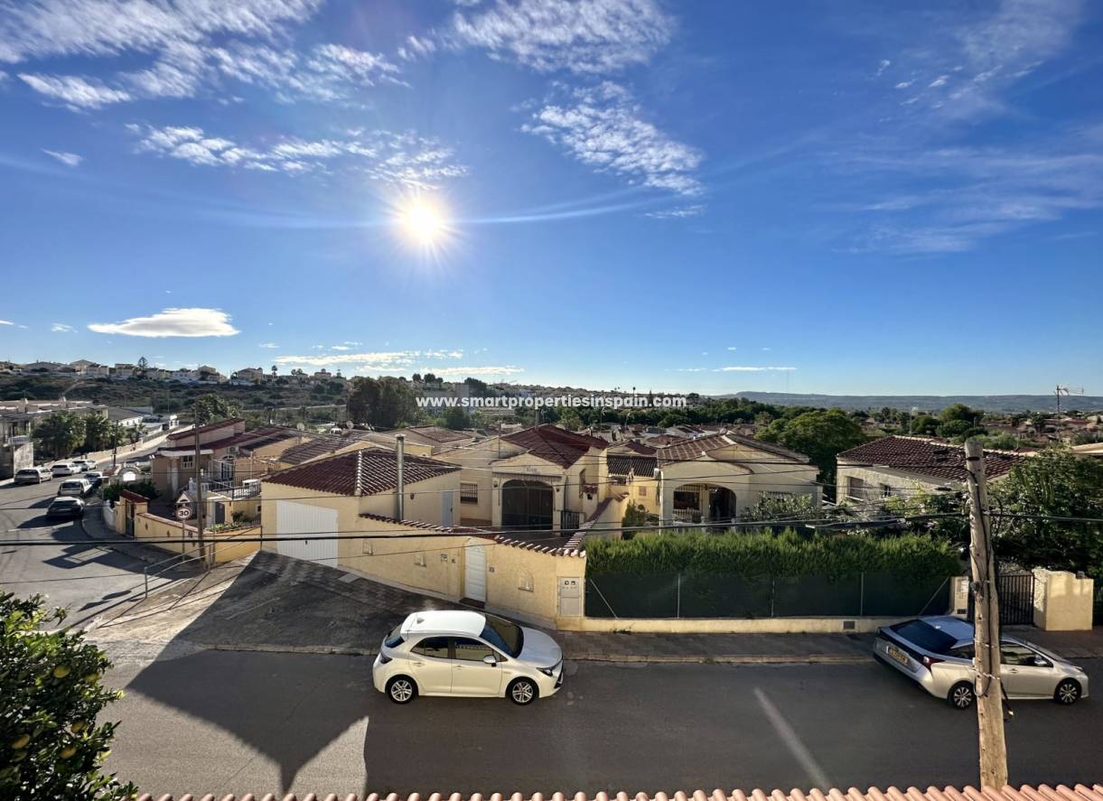 Wederverkoop - Detached Villa - La Marina - Urbanización La Marina
