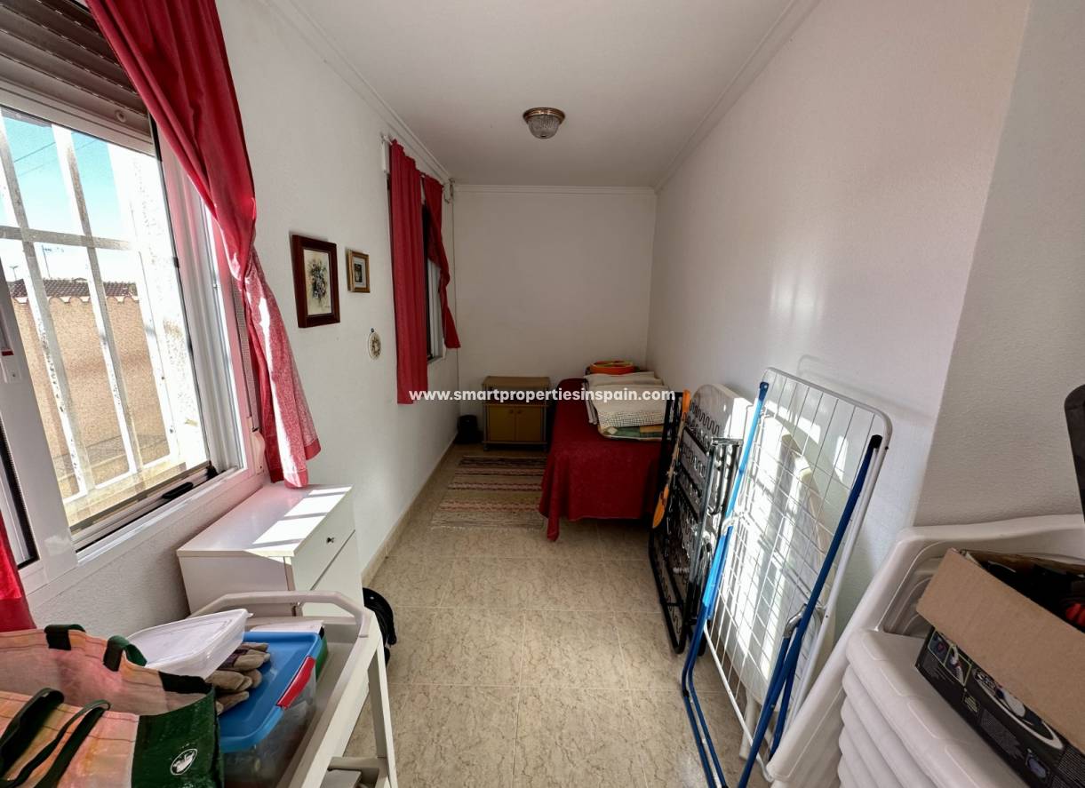 Wederverkoop - Detached Villa - La Marina - Urbanización La Marina
