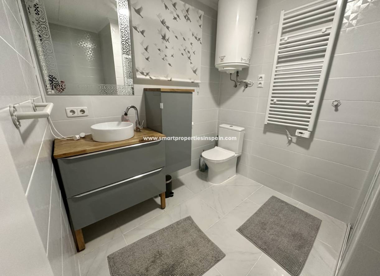 Wederverkoop - Detached Villa - La Marina - Urbanización La Marina