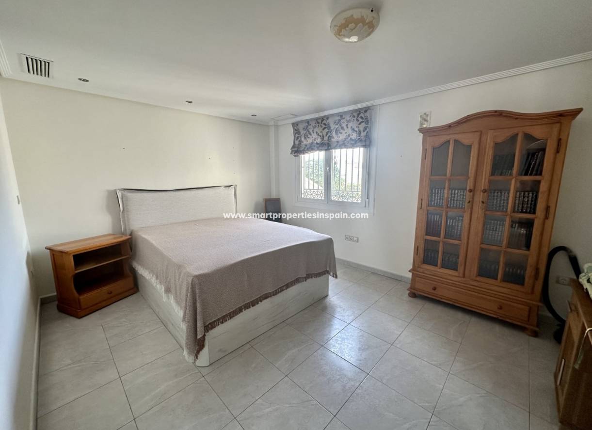 Wederverkoop - Detached Villa - La Marina - Urbanización La Marina