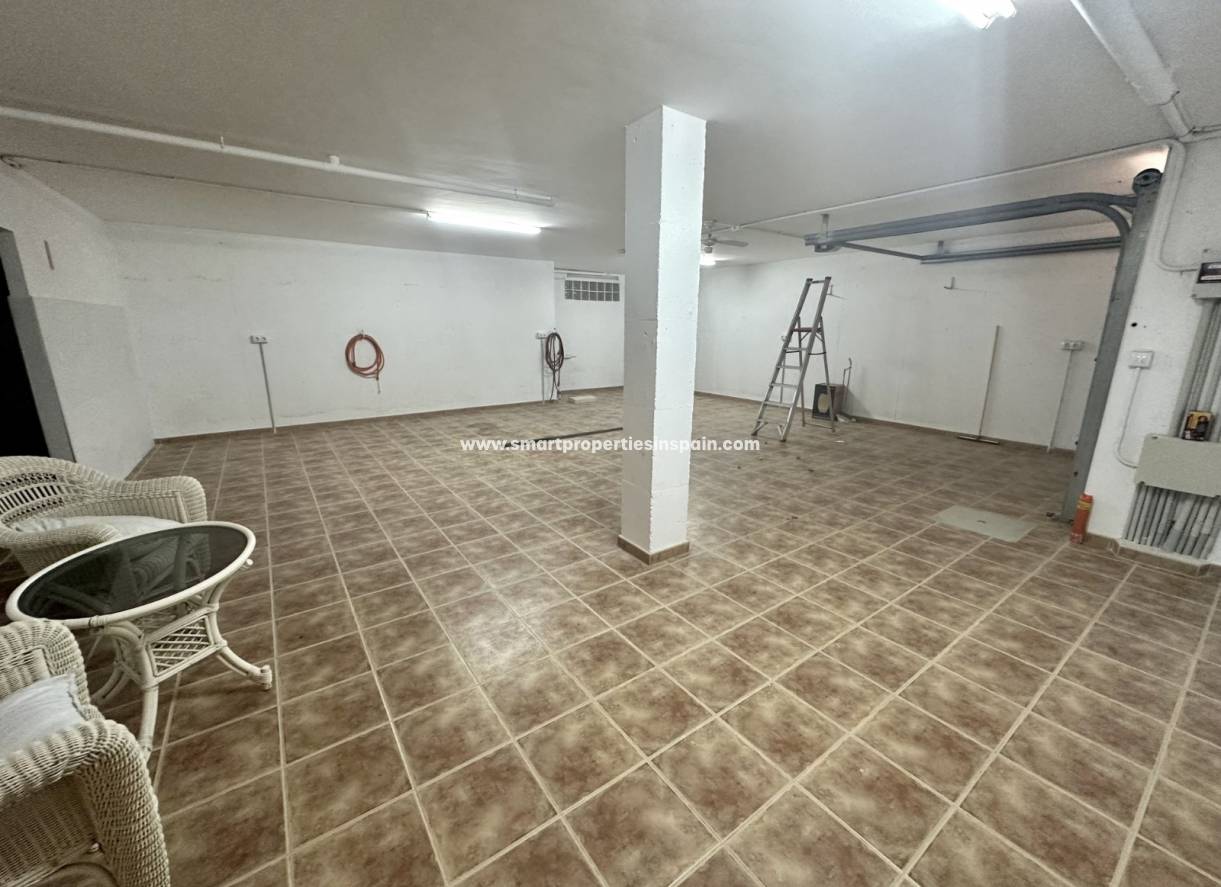 Wederverkoop - Detached Villa - La Marina - Urbanización La Marina