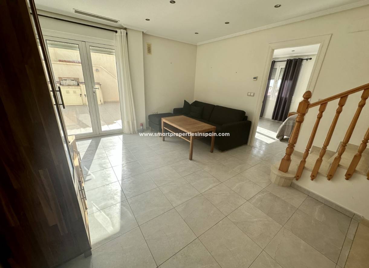 Wederverkoop - Detached Villa - La Marina - Urbanización La Marina
