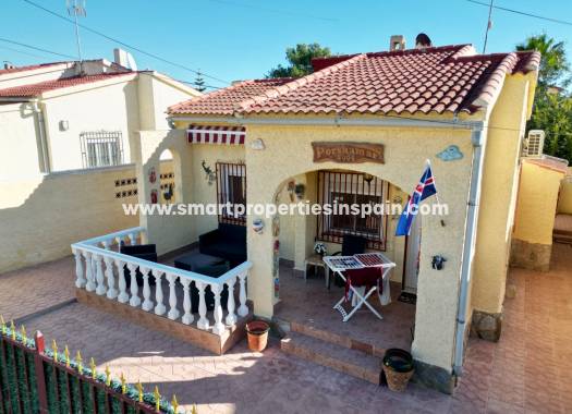 Wederverkoop - Detached Villa - La Marina - Urbanización La Marina