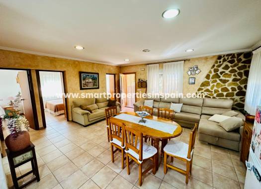 Wederverkoop - Detached Villa - La Marina - Urbanización La Marina