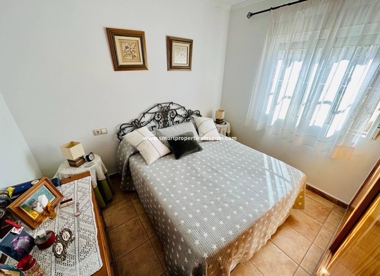 Wederverkoop - Detached Villa - La Marina - Urbanización La Marina