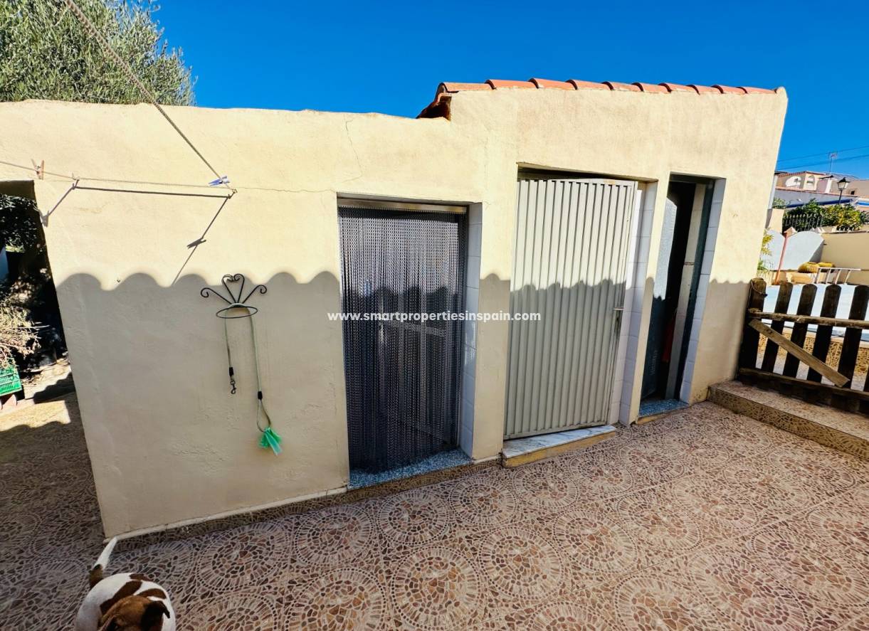 Wederverkoop - Detached Villa - La Marina - Urbanización La Marina