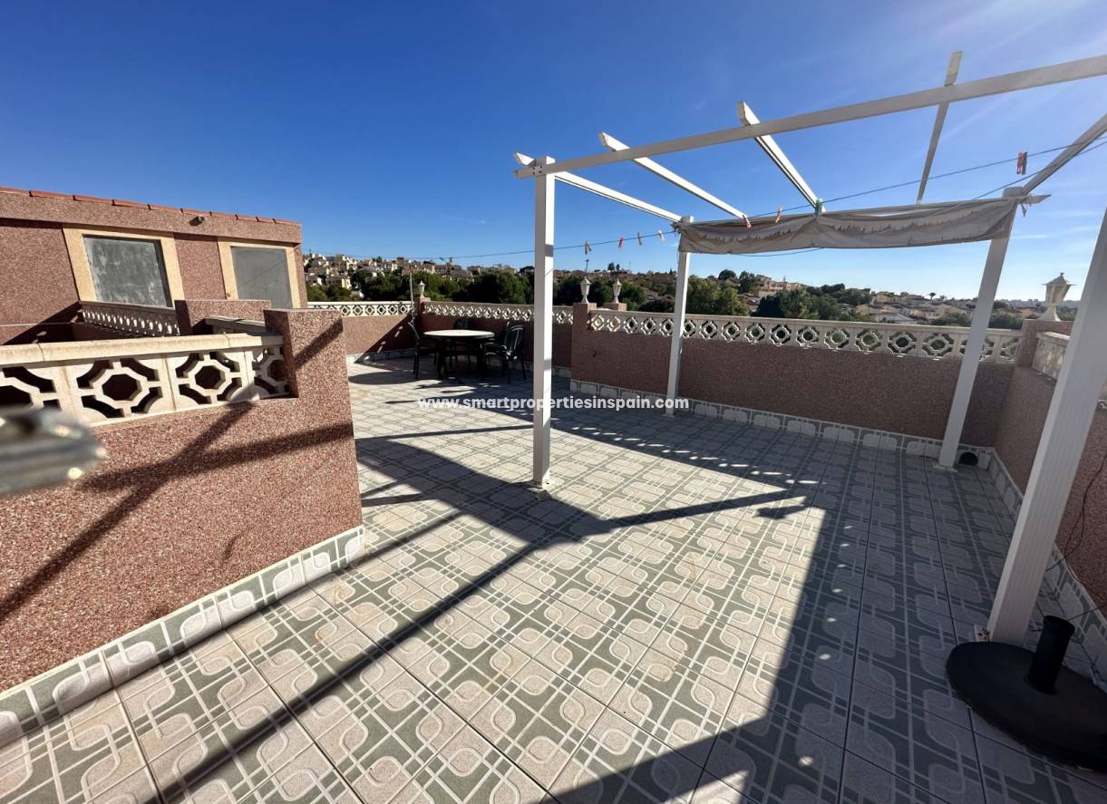 Wederverkoop - Detached Villa - La Marina - Urbanización La Marina