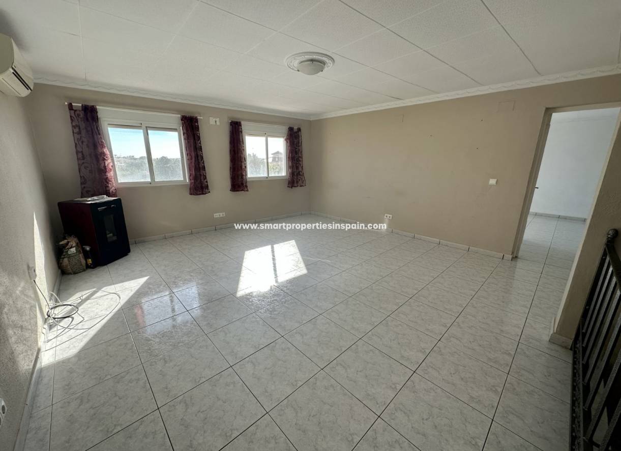 Wederverkoop - Detached Villa - La Marina - Urbanización La Marina