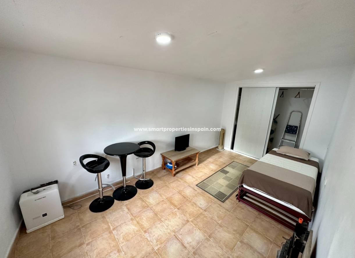 Wederverkoop - Detached Villa - La Marina - Urbanización La Marina