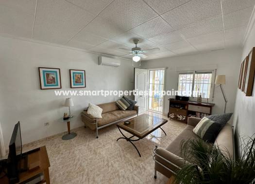 Wederverkoop - Detached Villa - La Marina - Urbanización La Marina