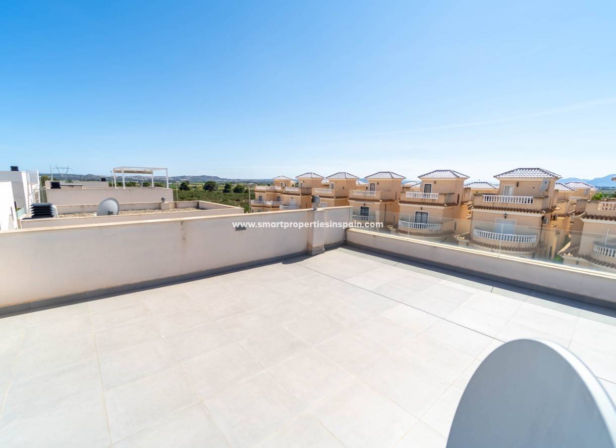 Wederverkoop - Detached Villa - La Marina - Urbanización La Marina