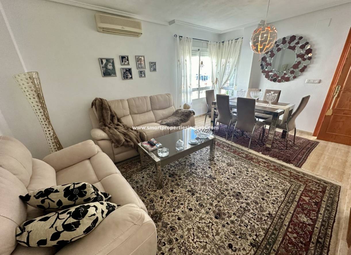 Wederverkoop - Detached Villa - La Marina - Urbanización La Marina