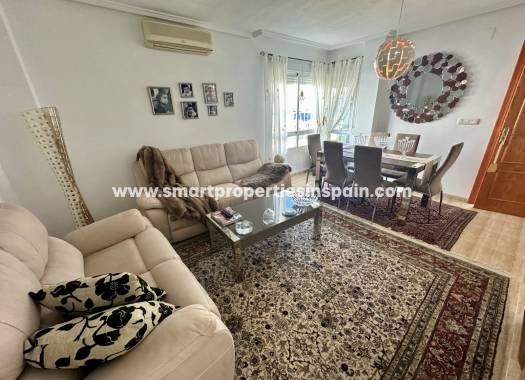 Wederverkoop - Detached Villa - La Marina - Urbanización La Marina