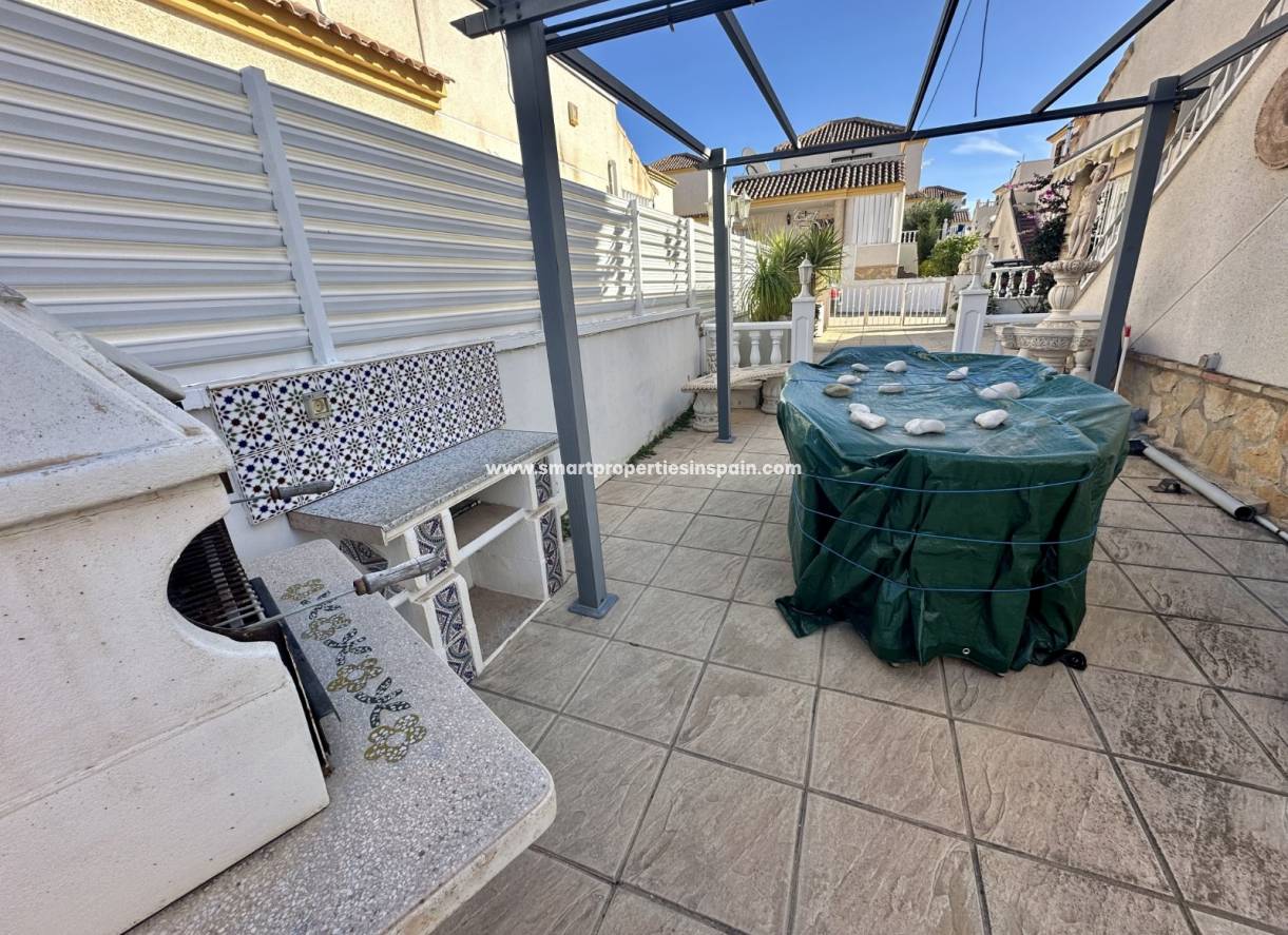 Wederverkoop - Detached Villa - La Marina - Urbanización La Marina