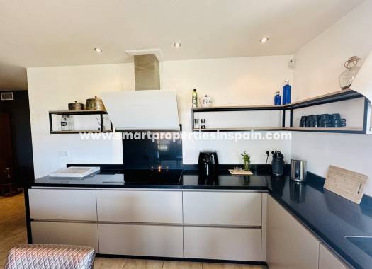 Wederverkoop - Detached Villa - La Marina - Urbanización La Marina