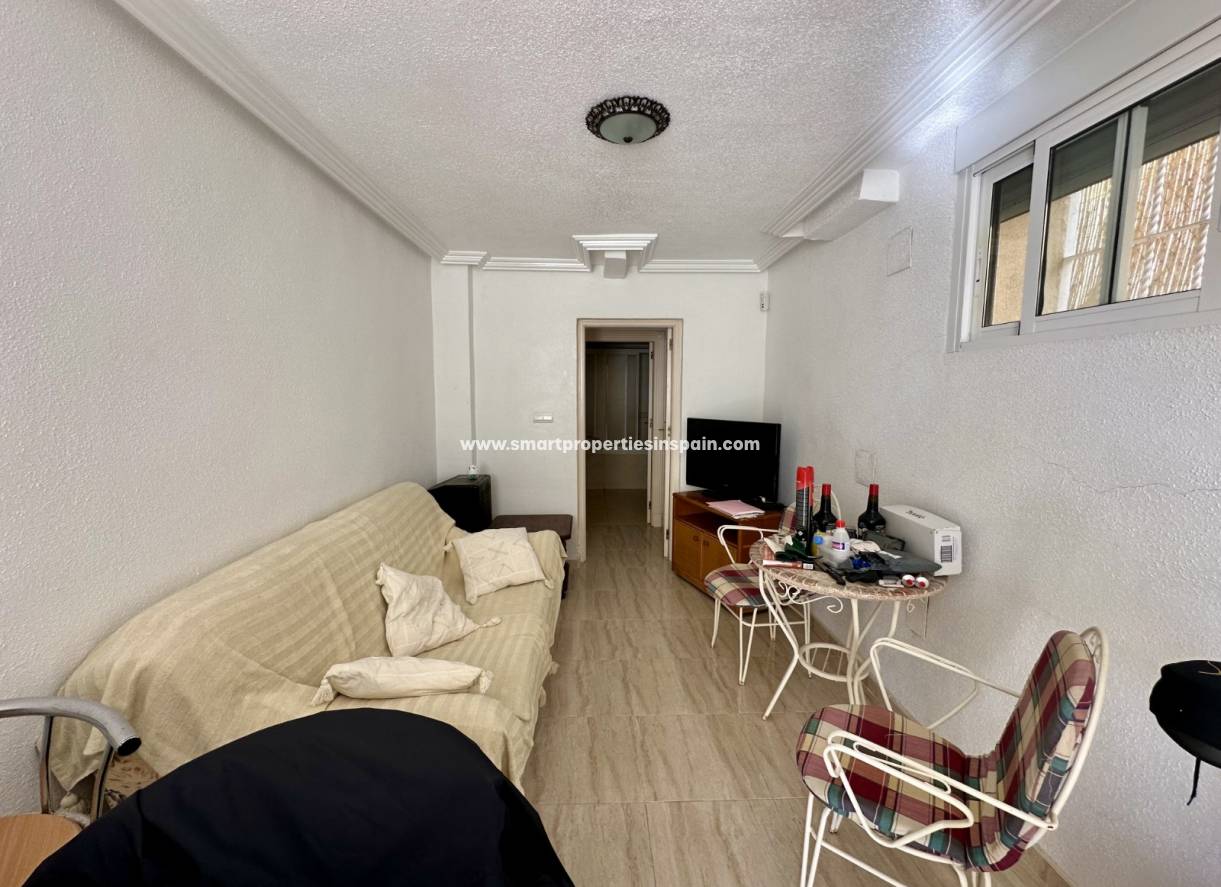 Wederverkoop - Detached Villa - La Marina - Urbanización La Marina