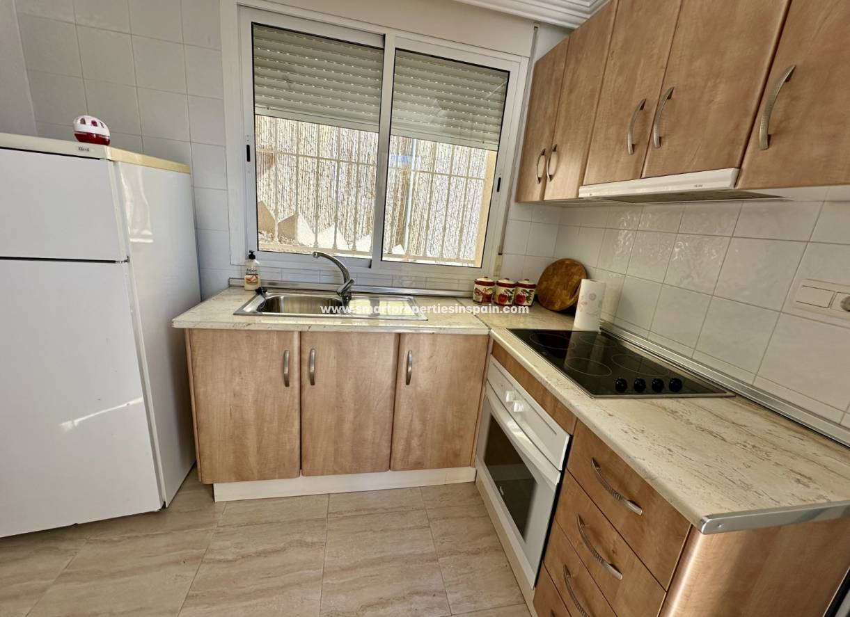 Wederverkoop - Detached Villa - La Marina - Urbanización La Marina